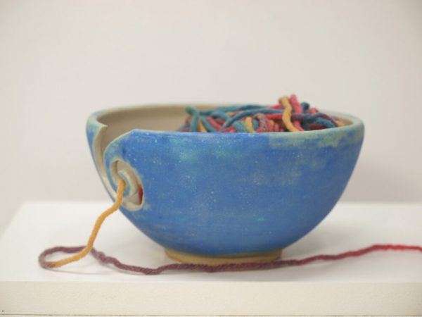 Cuenco lanero de cerámica azul