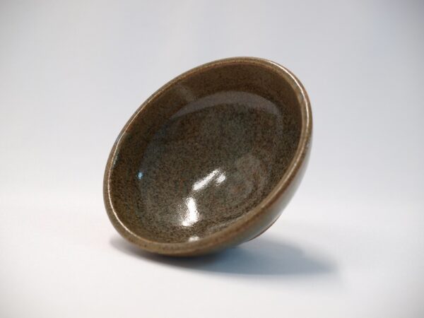 Cuenco de cerámica en gres de color oliva